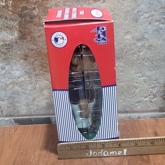 Seattle Mariners Ichiro Suzuki Bobblehead Doll Rookie of the Year 2001 - Picture 9 of 9